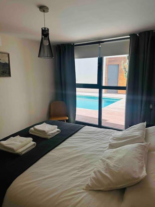 Apartamento Guadalquivir Seville Exterior photo